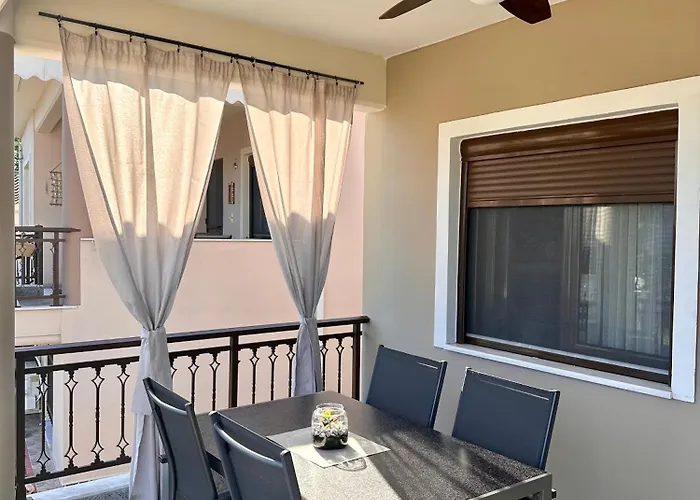 别墅 Veta's House *